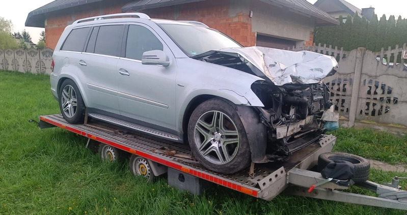 Mercedes-Benz GL cena 35000 przebieg: 243000, rok produkcji 2012 z Ozorków małe 497